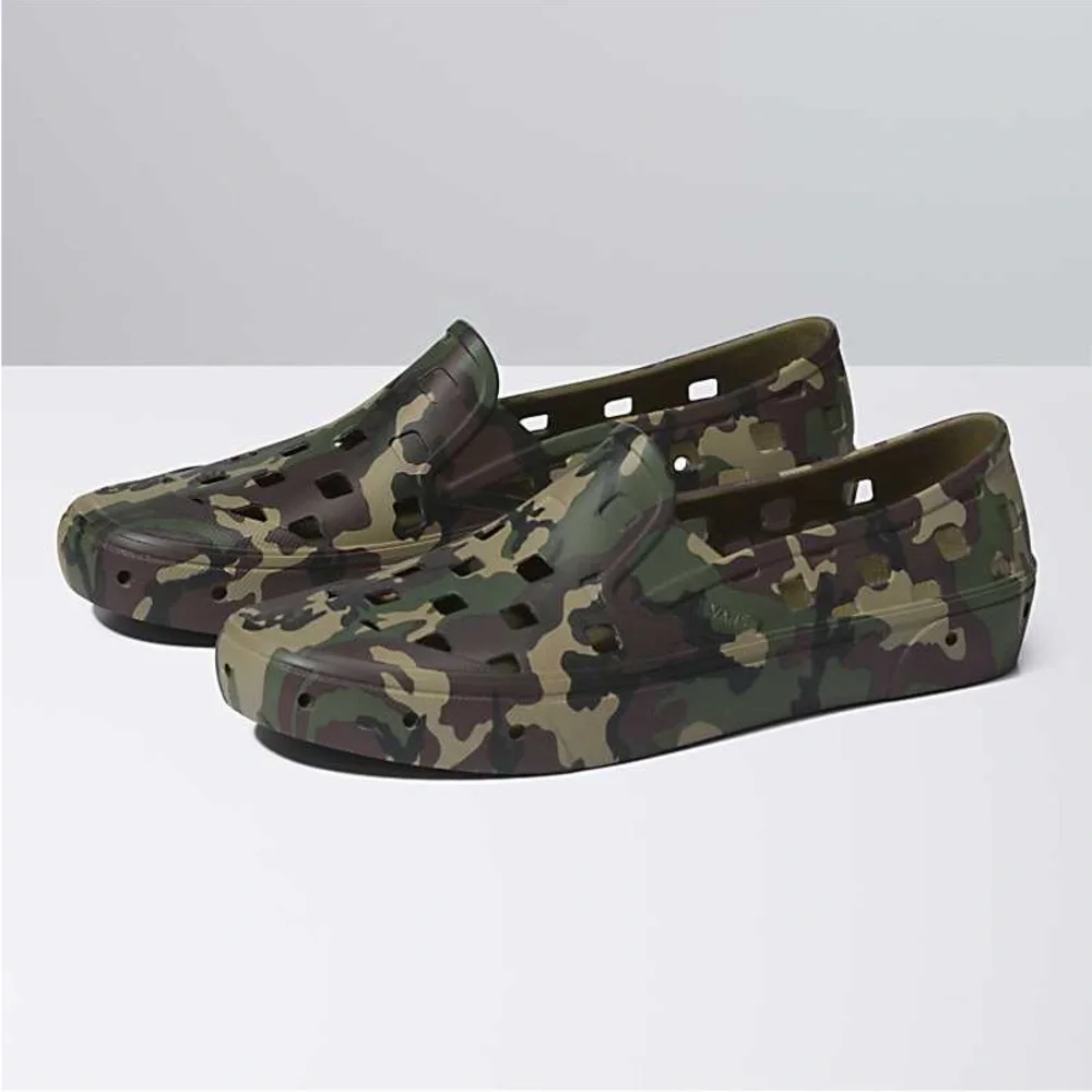 Vans Big Kids Unisex Trek Camouflage Green Slip On Sneakers Size 3 NWT